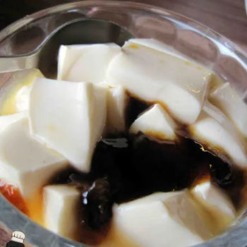 Milk Pudding with Sea Coconut