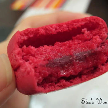 Raspberry Macaron