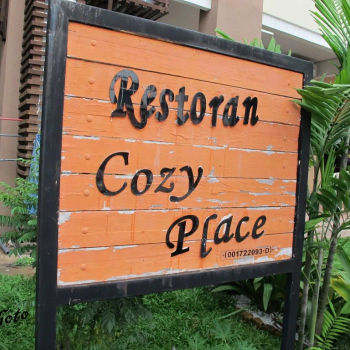  Restaurant Cozy Place