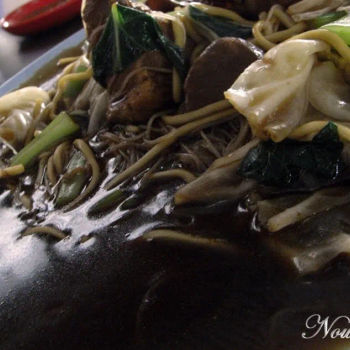 Pork Knuckles Noodle (猪脚面)