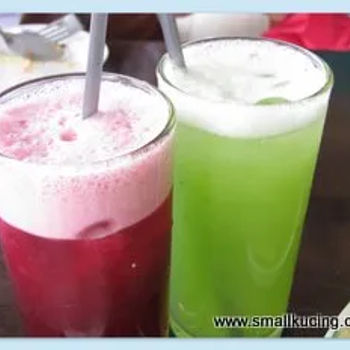 Anjung Smoothie(Red) & Cucumber Juice(Green)