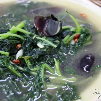 Spinach in Special Broth (上汤菠菜)