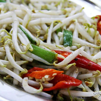 Stir-fry bean sprout (清炒豆芽/小)