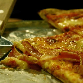 #baconporn, bacon & eggs pizza