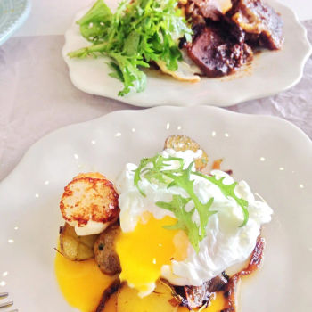 The poached egg with my potatoes and scallops