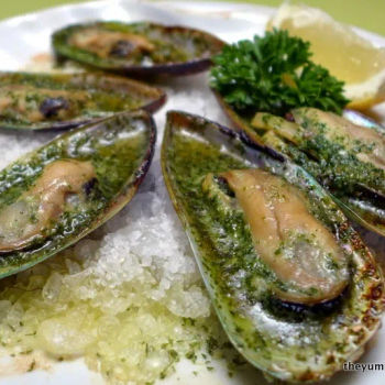 Baked Mussels with herb butter, escargots style