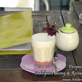 Signature Hibiscus Latte