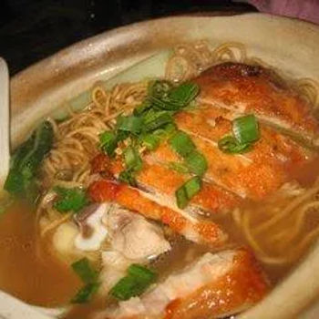yee mee soup with roast chicken