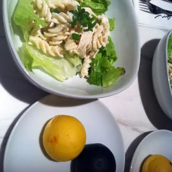 Set Lunch With Pasta Salad + Buns