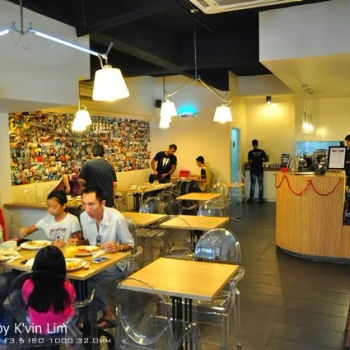 Departure Lounge Café