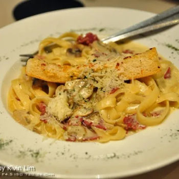 Fettucine alla Carbonara