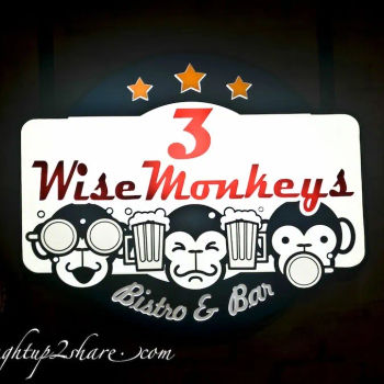 3 Wise Monkeys Bistro & Bar