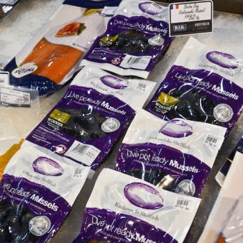 Mussels “Shucked” Style