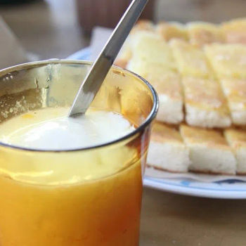 This glass cup is for double eggs.