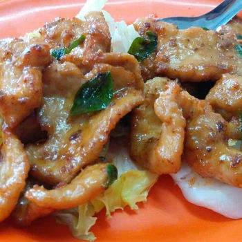 Pork Loin eye muscle-tender and well marinated in curry sambal and tossed in a curry leaves and butter sauce