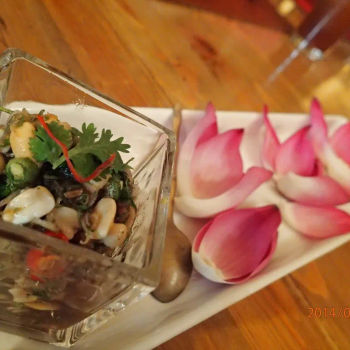 Lotus's Petals Snack