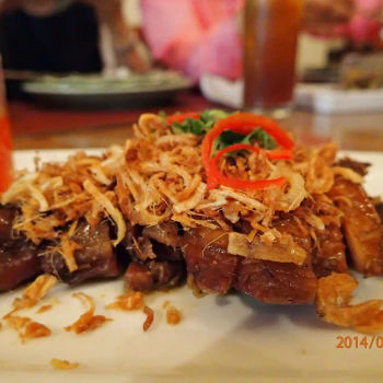 Lemongrass Chicken with well roasted marinated chicken with a mixture of lemongrass