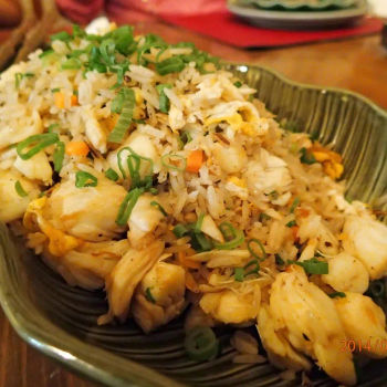 Thai fried rice with crab meats