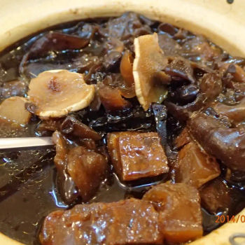 Sweet Black Vinegar Pork Trotter