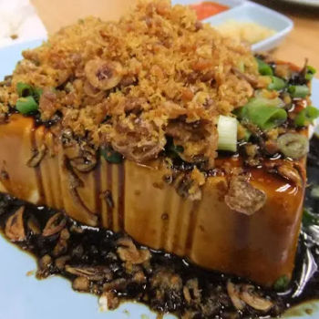 Fresh White Tofu With Oyster Sauce, Dried Shrimps & Golden Brown Shallot Fries