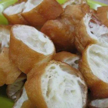 "yau char koay” (oily fried stick)