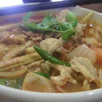 Spicy Chicken Noodle Tomyam