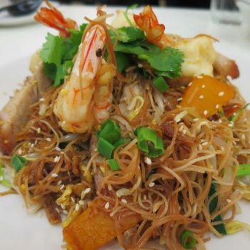 Pumpkin, Prawn And Siu Yoke Fried Meehoon