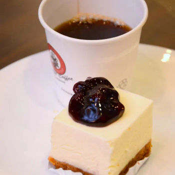 Blueberry Cheesecake with Ethiopian Mocha Coffee