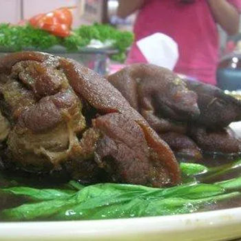 Hakka 'Chi Sau' aka Hakka style pork hands