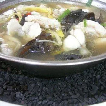 'Hor Sa Tin Kai' aka baked sea sand with frog