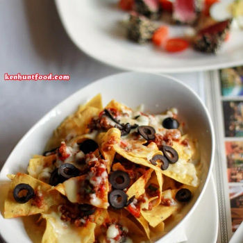 Japanese Tataki Tuna Salad