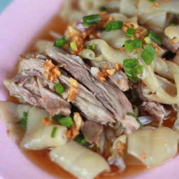 Braised Duck Meat and Duck Intestines with Sprouts