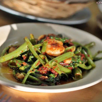 Stir Fried Kangkung (Water Spinach) with Sambal/Chilies