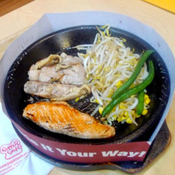 Combo Deluxe which is the Salmon & Chicken