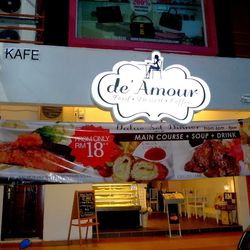 De' Amour Cafe