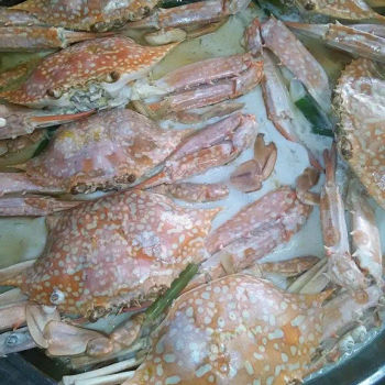 活生生的酒蒸花蟹