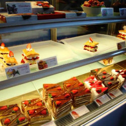 Strawberry Moment Dessert Cafe 