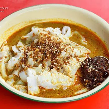 Curry Sauce with Sambal Chee Cheong Fan