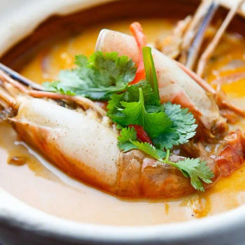 Tom Yam Prawn Bisque