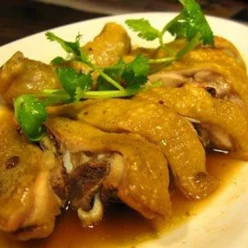 Steam salted chicken