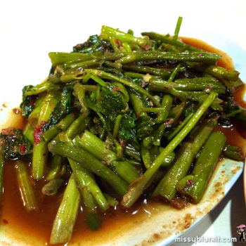 Kangkung (morning glory) 