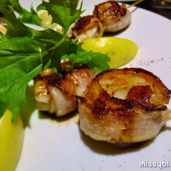 Scallops and Prawns wrapped in Bacon with Mayo Tangerine Sauce