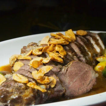 Baked Iberico Pork Shoulder with Black Pepper Sauce