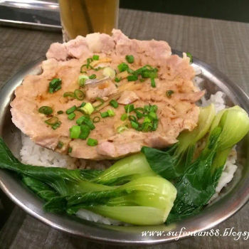 Steamed Rice with Minced Pork, Salted Fish & Water Chestnut