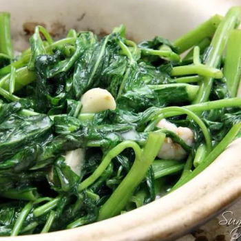 Claypot Garlic Kangkong/瓦煲雍菜