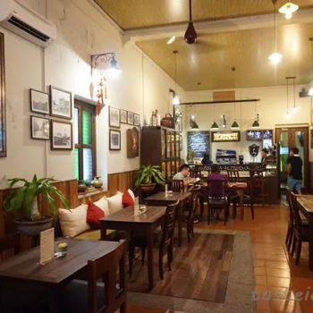 Noor & Dean’s Kafe and Noordin Street House
