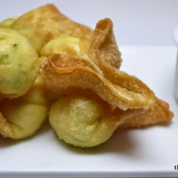 Cheesy Jalapeno Wontons 