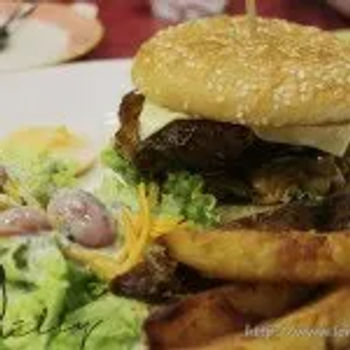 TERIYAKI CHICKEN BURGER