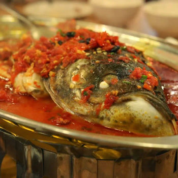 Fish head in minced chilli