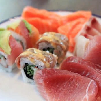 Sushis and Sashimis
